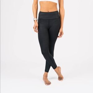 🖤ZYIA Black Venom High Rise Leggings🖤